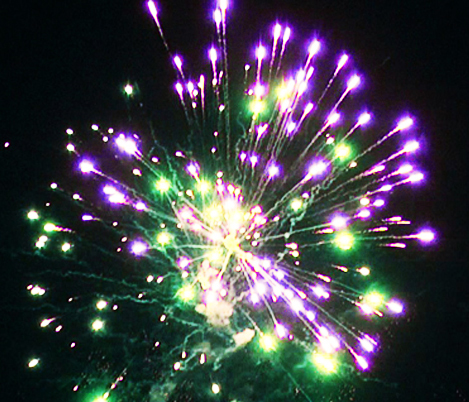 Baterie de artificii Needless