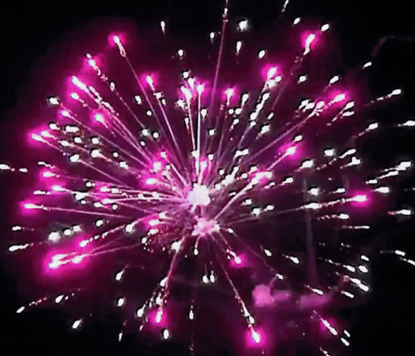 Baterie de artificii Black Magic